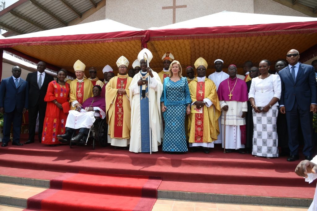 The Presidential Couple honors Cardinal Jean-Pierre Kutwa in Blockauss