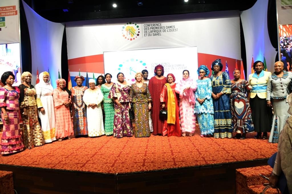 dominique-ouattara-ceremonie-d-ouverture-conference-des-premieres-dames-de-l-afrique-de-l-ouest-et-du-sahel-70.jpg