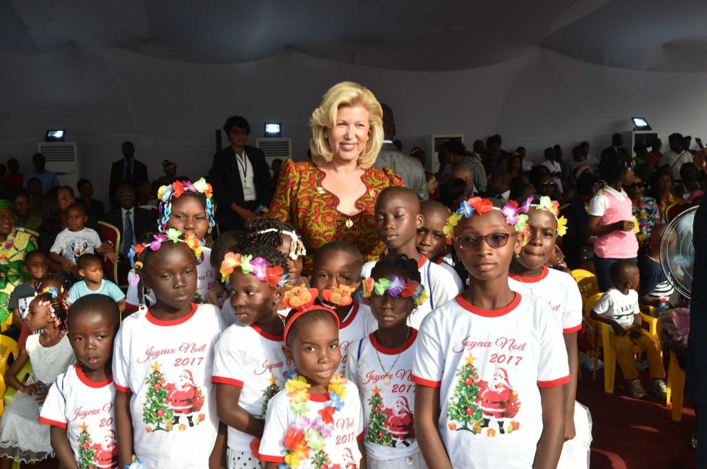 More than 3,000 children discover the Presidential Palace in Plateau