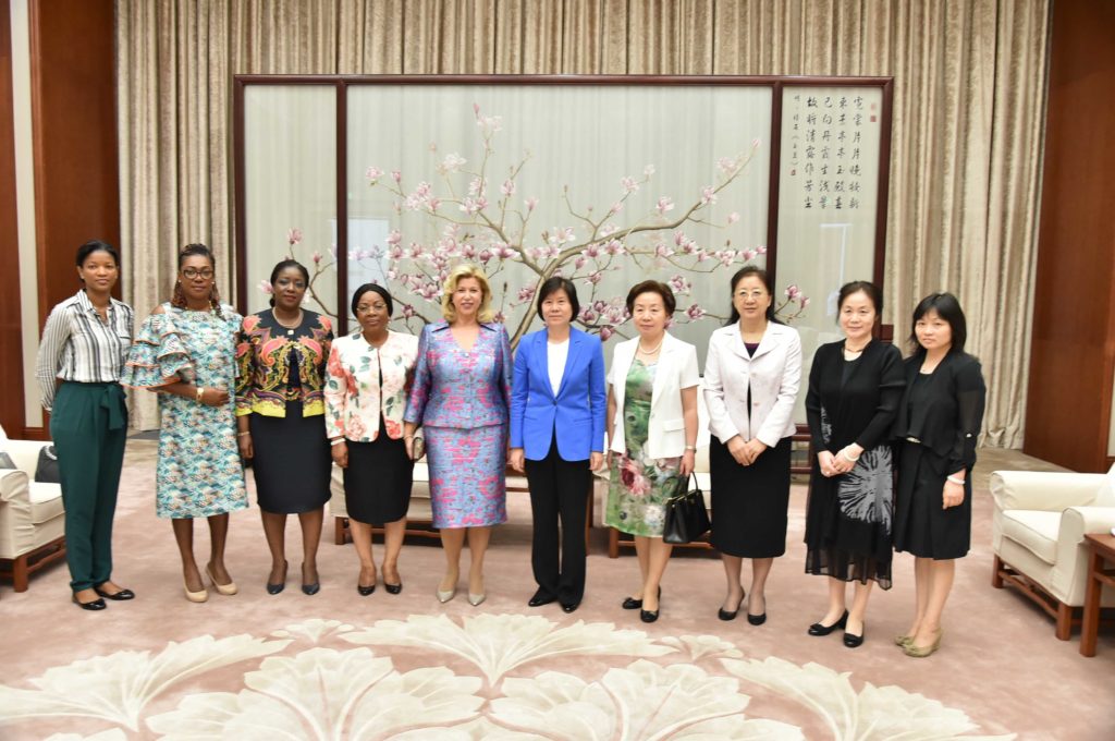 First Lady Dominique Ouattara met the China Women's Federation